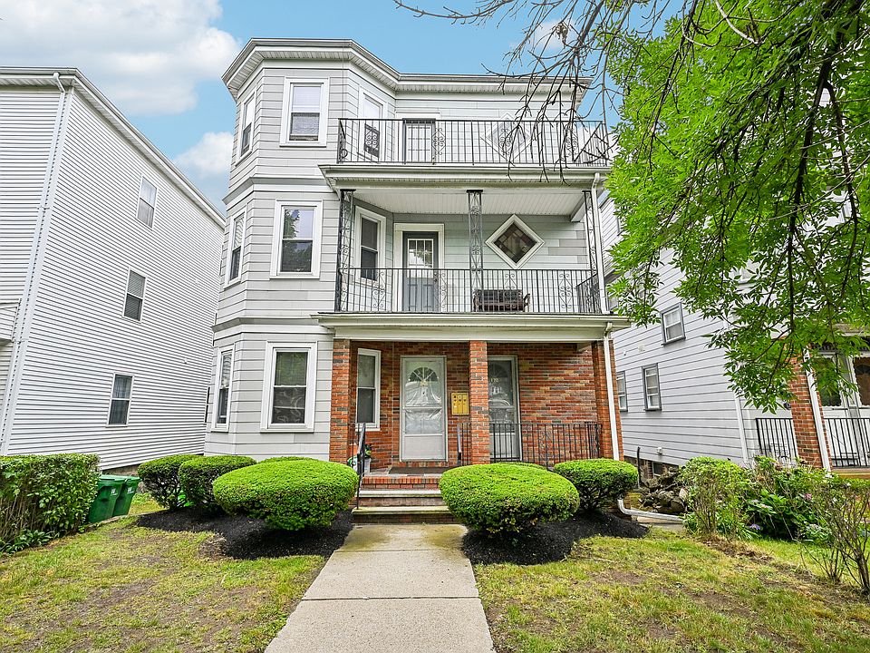 1st image of 170 Fellsway W Floor 2