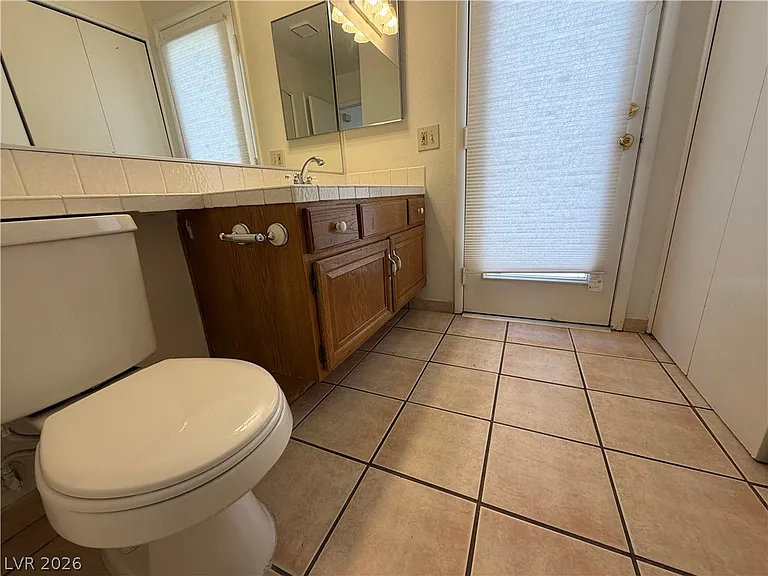 9509 Swan Bay Dr — Photo 12