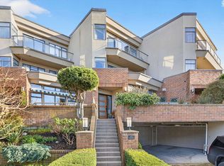 812 Maple St, White Rock, BC