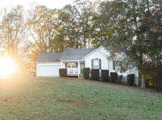 195 Hunters Ridge Dr, Covington, GA 30014