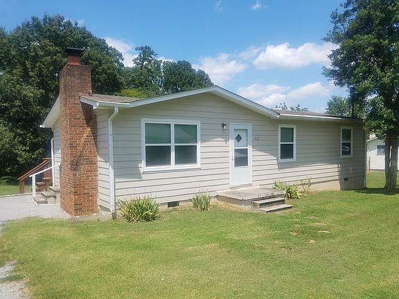 2nd image of 912 Dayton Dr