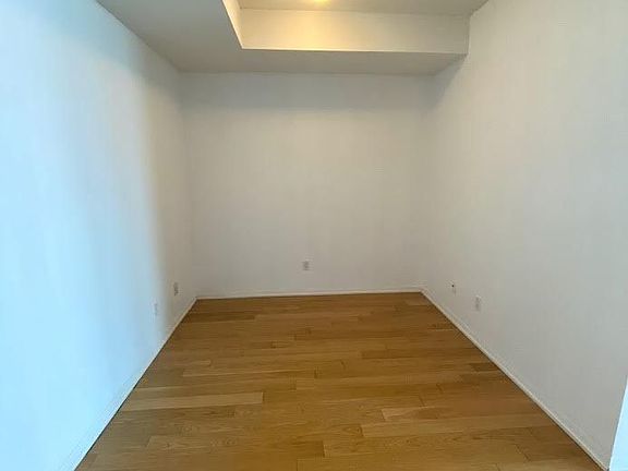 4th image of 215 Fort York Blvd #3201
