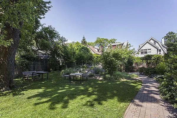Rented by Morgan Rose Realty LLC | media 3