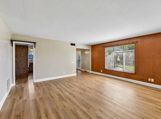 10401 Hollydale Way, Rancho Cordova, CA 95670