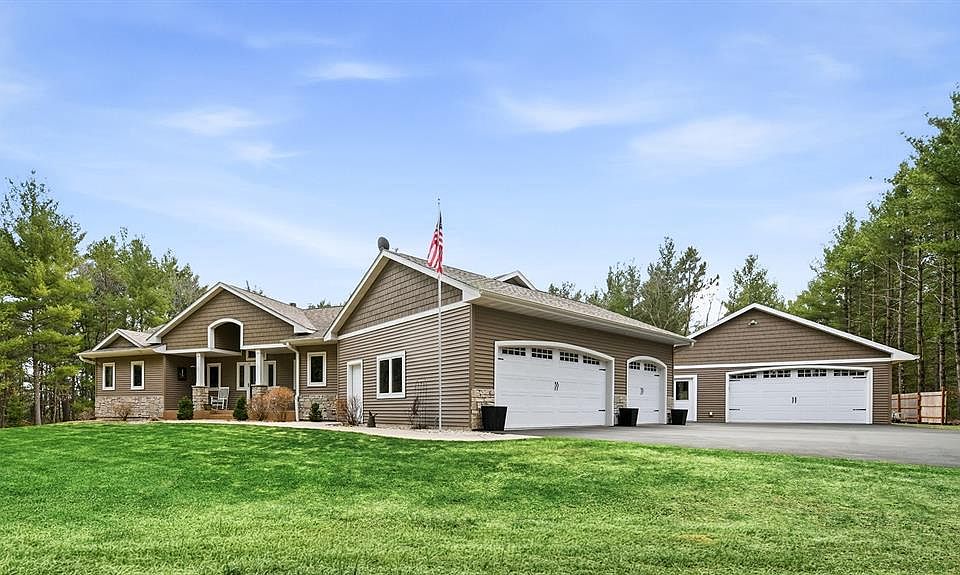 1st image of 909 Thistle Lane