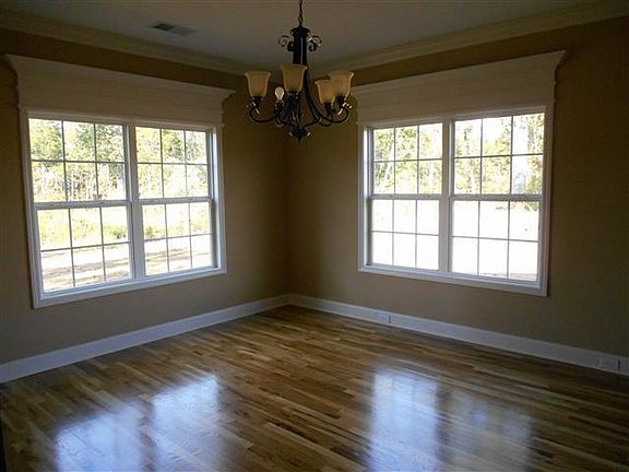4th image of 1333 Royal Oak Lot 72