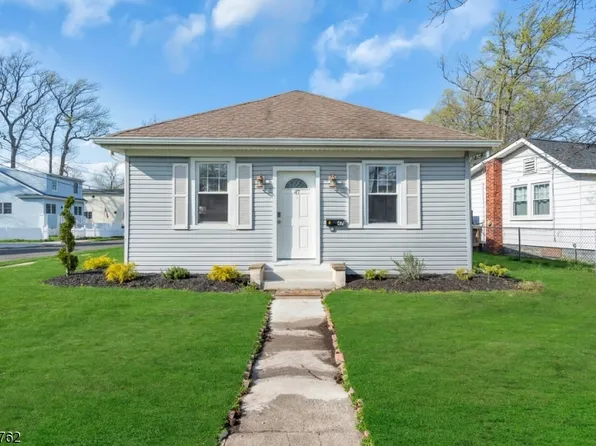 47 Crescent St, Keansburg Boro, NJ 07734