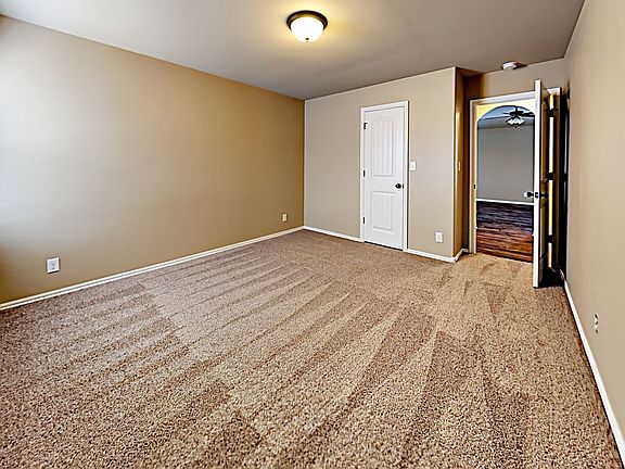 5th image of 11007 N 117th Pl E