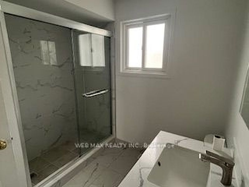 Peterborough House for rent - 5 Bedrooms — photo 17