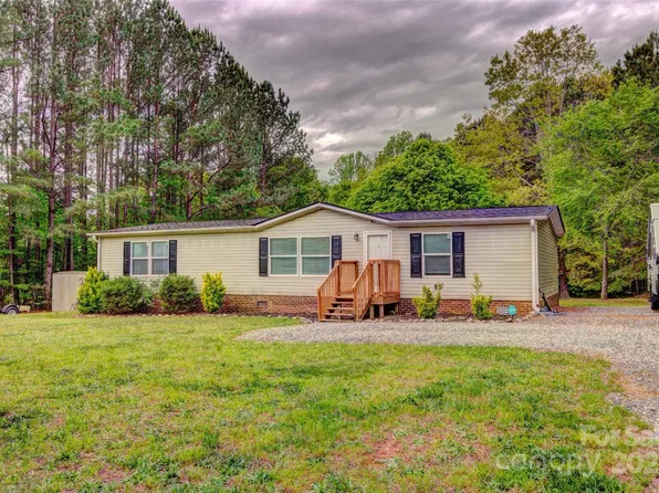 101 J M Ln, Lawndale, NC 28090