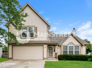 21756 S Race St, Spring Hill, KS 66083
