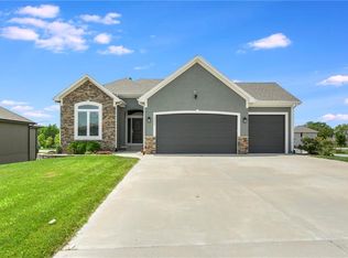 18902 Weaver St, Spring Hill, KS 66083