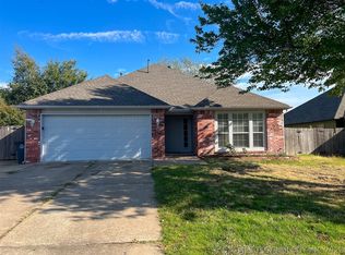 10009 S 94th Ave E, Tulsa, OK 74133