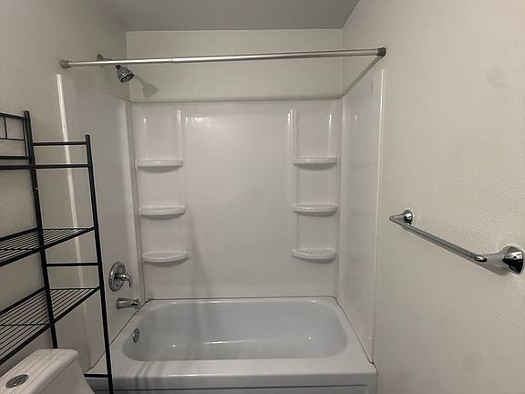 5th image of 3007 E Central Ave #3