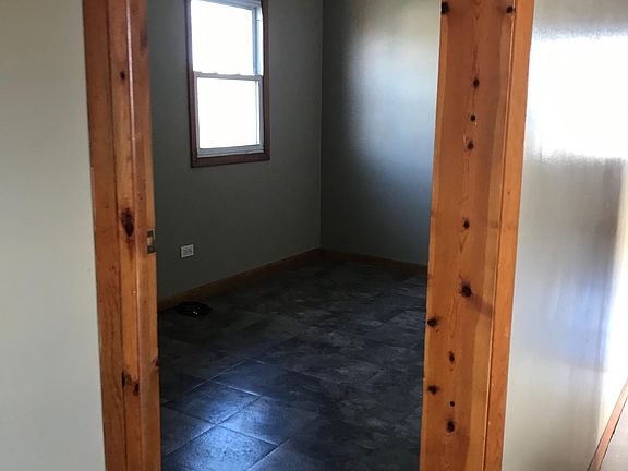 3rd image of 2926 N Dawson Ave Floor 3