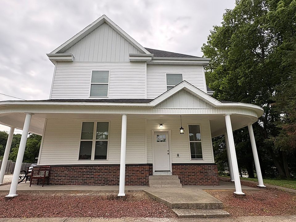 1st image of 460 Riverside Dr #1