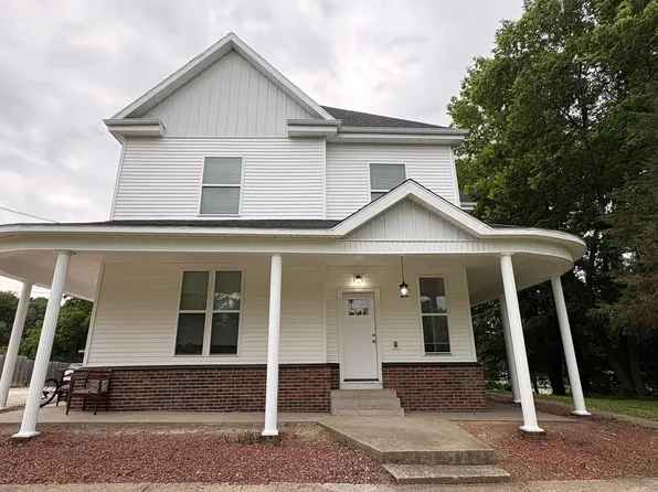 460 Riverside Dr #1, Jasper, IN 47546