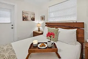 312 Ocean Ave #B — Photo 11