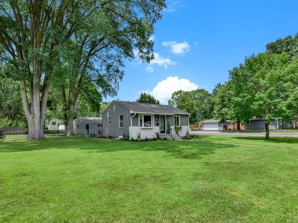 8200 Clinton Ave S, Bloomington, MN 55420