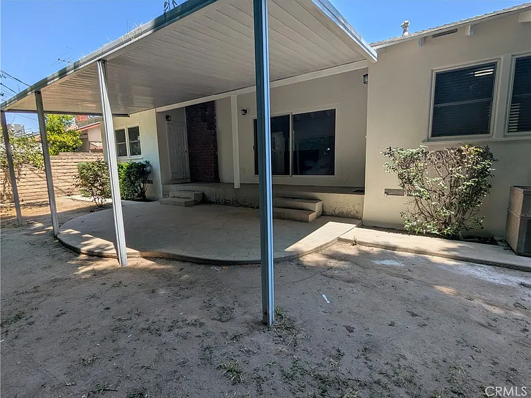 6829 McLennan Ave — Photo 33