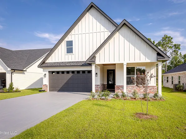 4306 Cobblestone Ln, Gautier, MS 39553