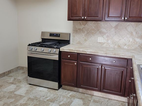 2nd image of 151 S Sycamore Ave #0