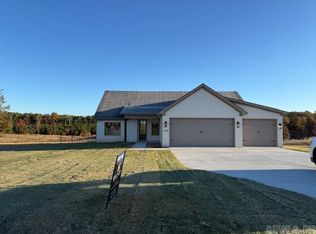 4008 Creek Top, Bauxite, AR 72011