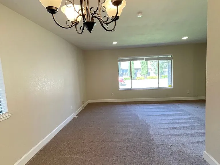 700 Los Lunas Way — Photo 4