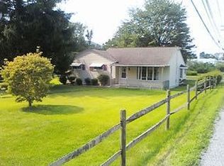 120 1st St, Tyrone, PA 16686