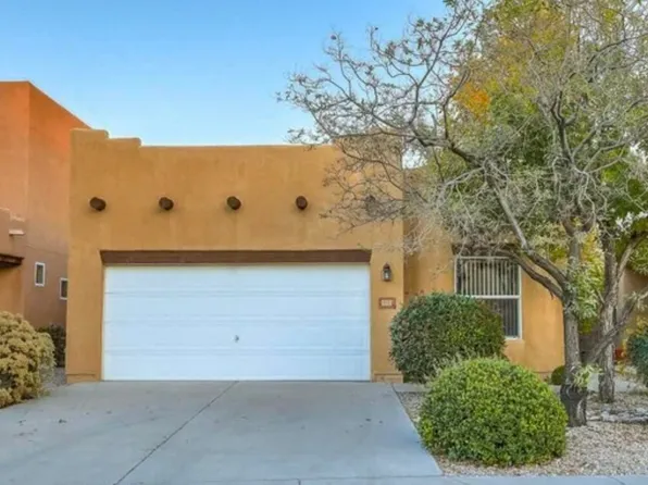 3723 Candelarias Ln NW, Albuquerque, NM 87107