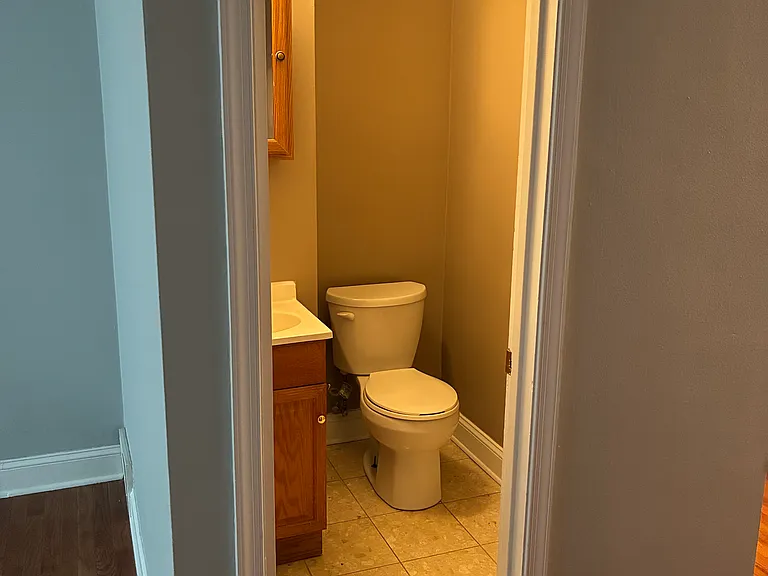 3451 Ainslie St — Photo 18