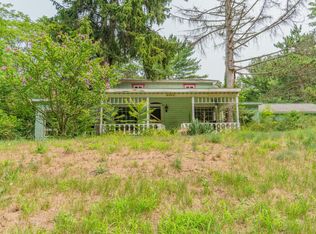 6322 Lake Harbor Rd, Muskegon, MI 49441