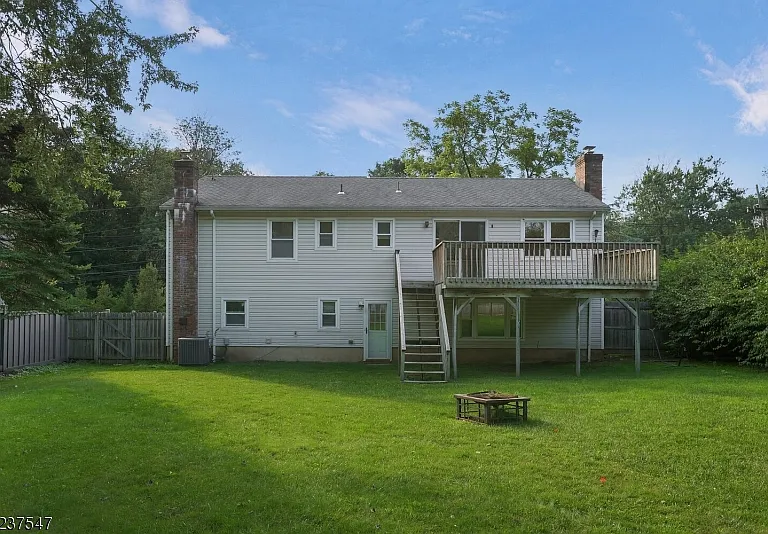 2128 W Broad St — Photo 30
