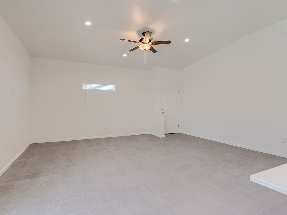 1st image of 2918 N Tyndall Ave #2