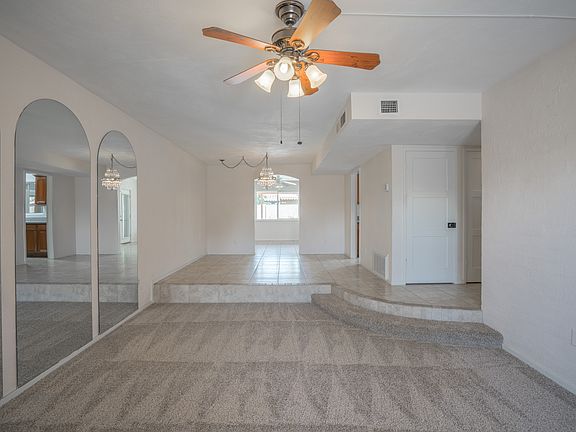 4th image of 244 Laguna Dr W