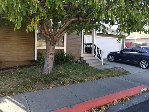 3rd image of 201 Whitehall Ct