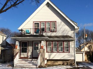 2630 N 70th St, Wauwatosa, WI 53213