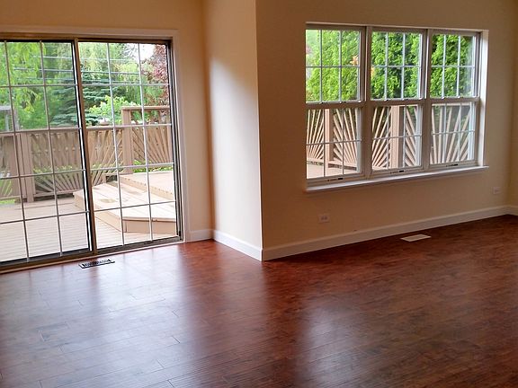 5th image of 512 Fairfax Ln