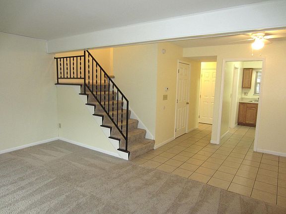 3rd image of 5586 Ironwood Ct