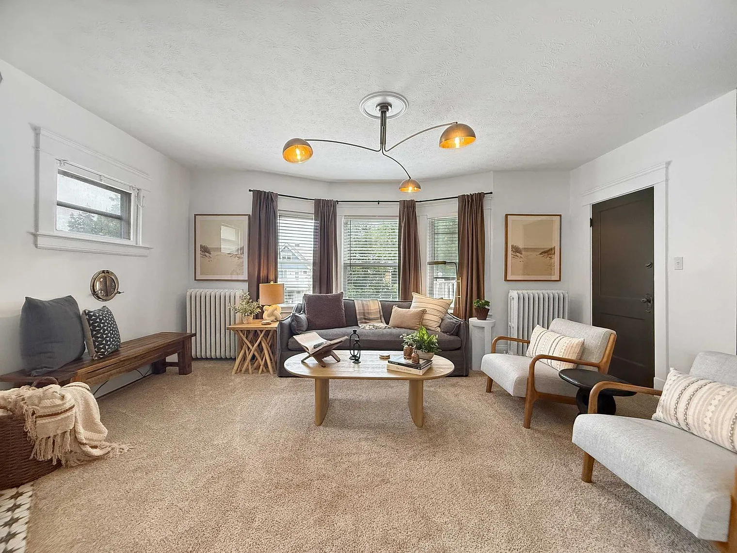 2 bed, 1.0 bath, 871 sqft, $2,376 — Photo 3