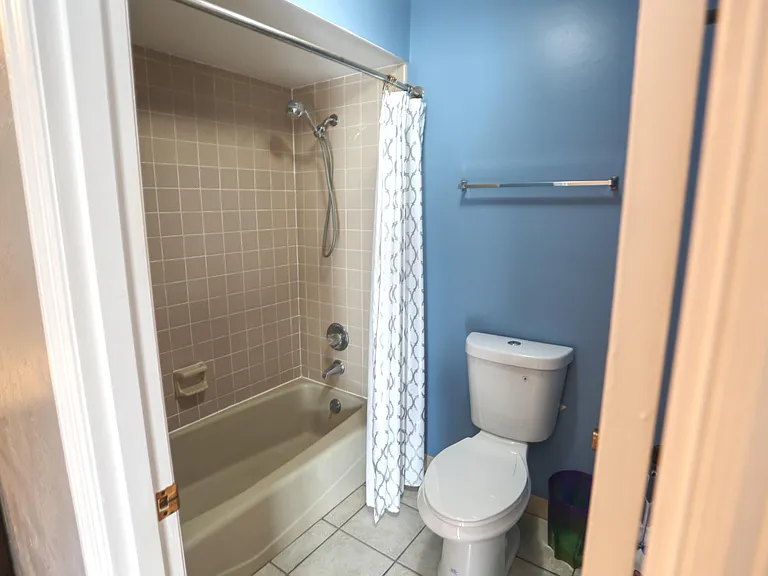 437 N Halifax Ave #5 — Photo 15