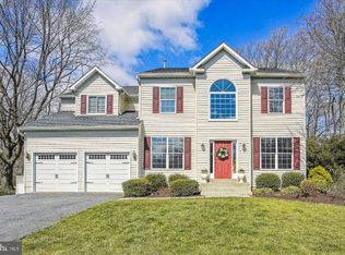 10604 Orchard St, Fairfax, VA 22030