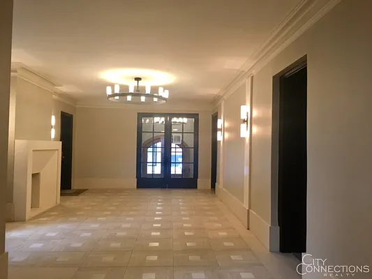 Rented by City Connections Realty | media 11