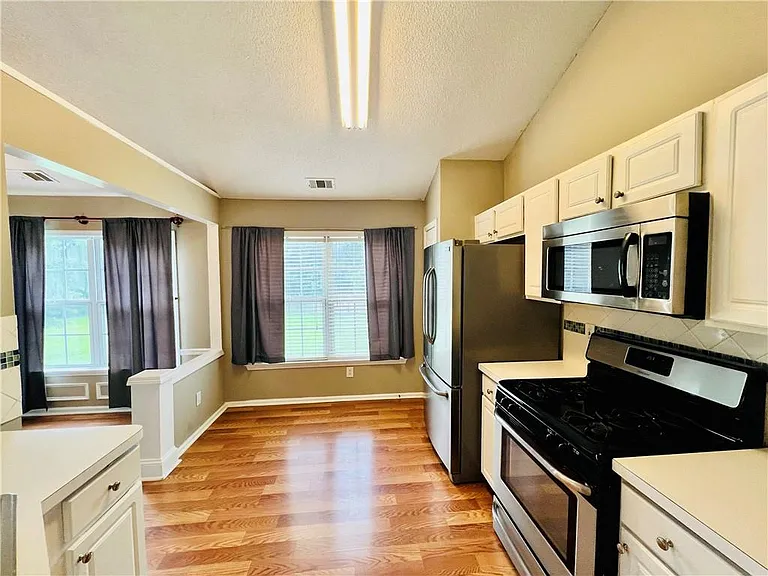 391 Bass Way NW — Photo 3