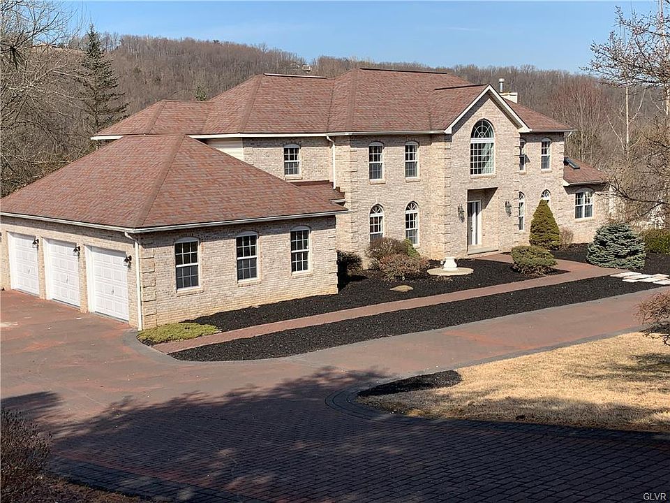 1697 Middle Rd, Stroudsburg, PA 18360 Zillow