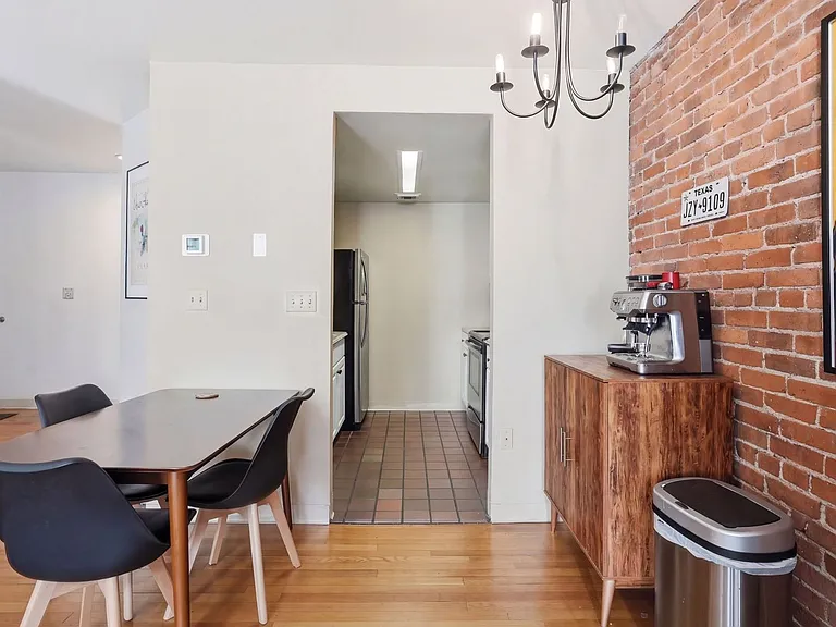 104 Gainsborough St #101 — Photo 5