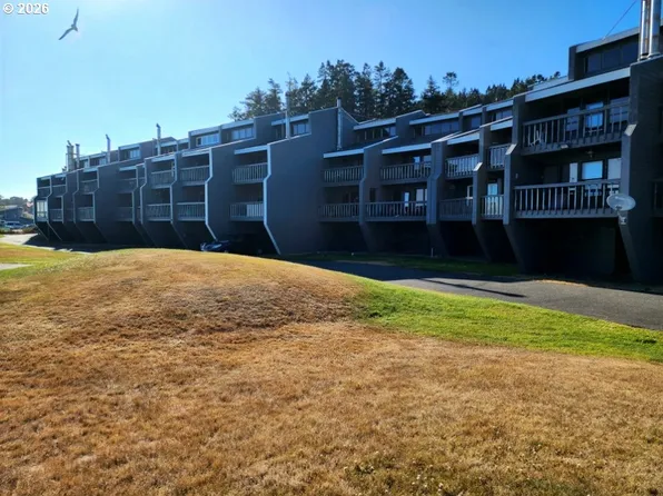 94304 Wedderburn Loop Rd Unit 428, Gold Beach, OR 97444