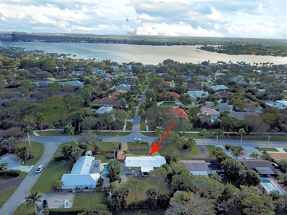 2nd image of 4885 Tequesta Dr