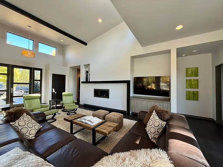 61557 Hosmer Lake Dr — Photo 3