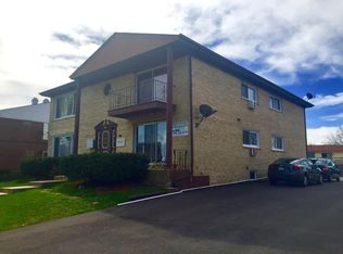 665 W Diversey Ave APT 2W, Addison, IL 60101